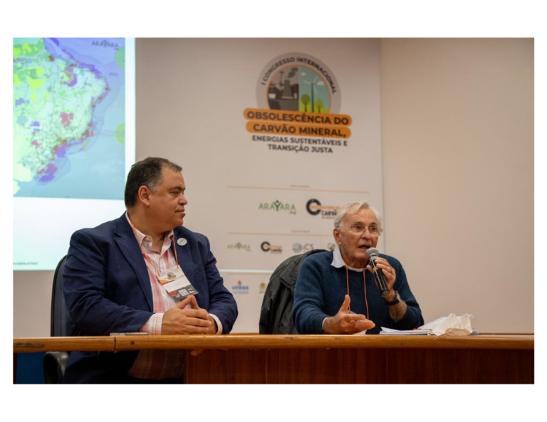Apresentação do Dr. Luiz Fernando Scheibe - Geólogo e professor titular do Departamento de Geociências da UFSC juntamente com Juliano Bueno de Araújo Diretor Presidente do Instituto Internacional ARAYARA durante o I Congresso Internacional da obsolescência do Carvão Mineral, Energias Sustentáveis e Transição Justa